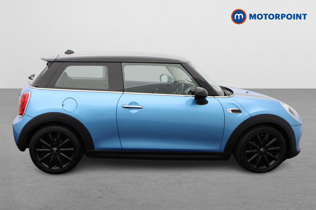 Mini Hatchback Cooper Manual Petrol Hatchback - Stock Number (1562948) - Drivers side