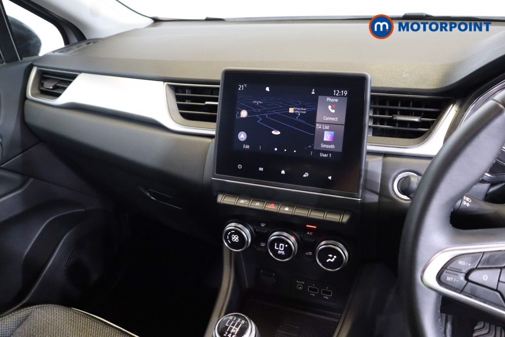 Renault Captur Se Edition Manual Petrol SUV - Stock Number (1563428) - 3rd supplementary image