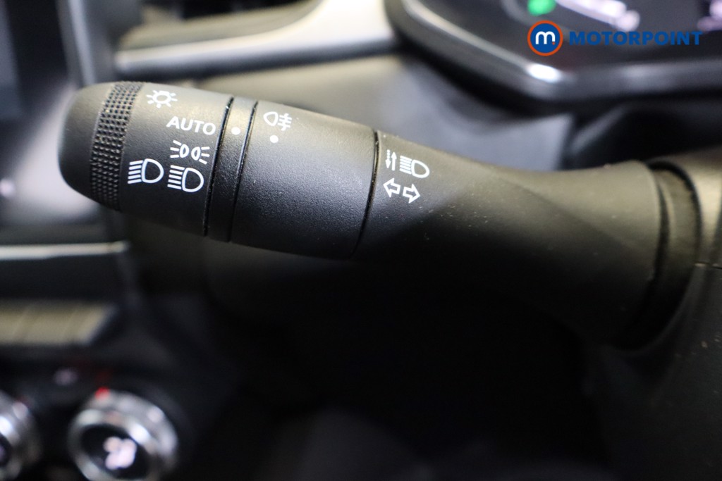 Renault Captur Se Edition Manual Petrol SUV - Stock Number (1563428) - 14th supplementary image