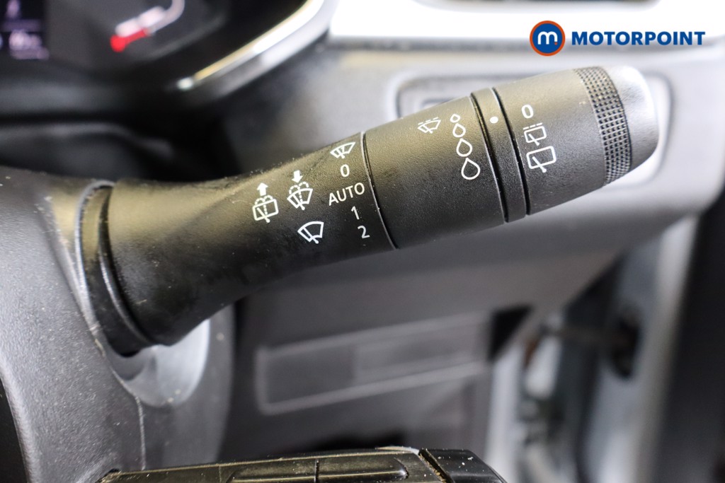 Renault Captur Se Edition Manual Petrol SUV - Stock Number (1563428) - 15th supplementary image