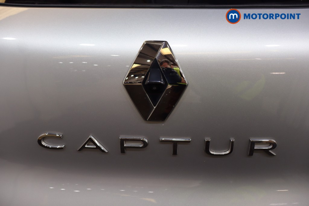 Renault Captur Se Edition Manual Petrol SUV - Stock Number (1563428) - 30th supplementary image