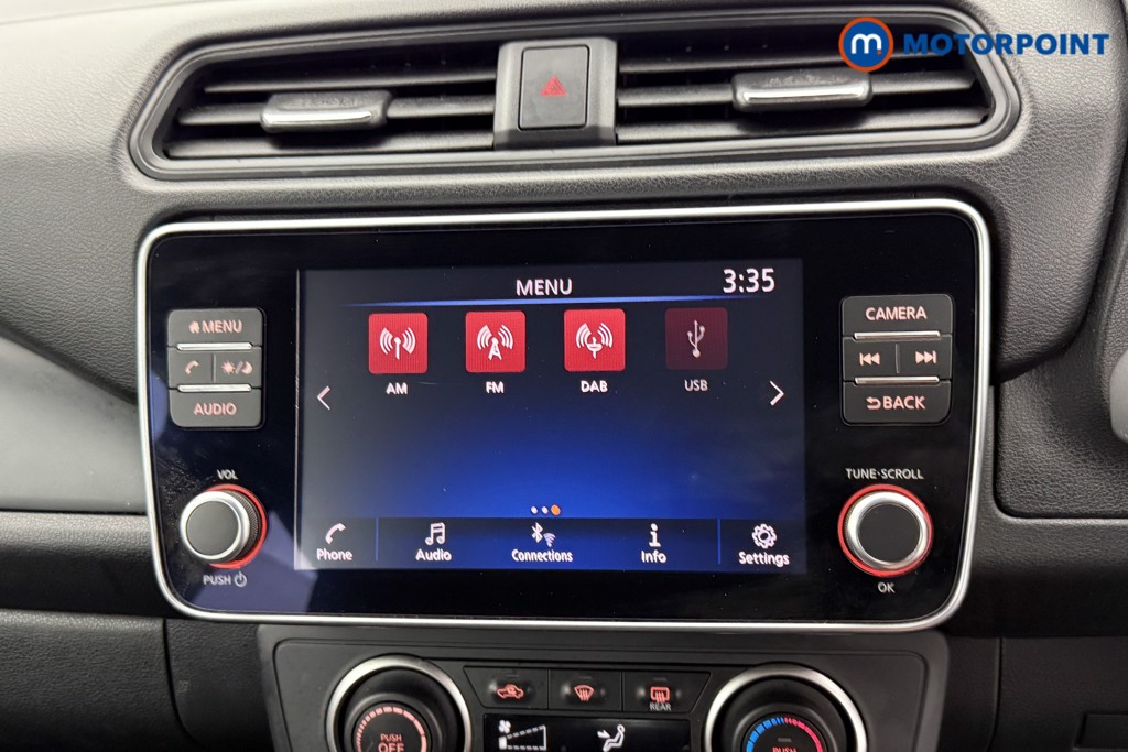 Nissan Leaf Acenta Automatic Electric Hatchback - Stock Number (1563823) - 7th supplementary image
