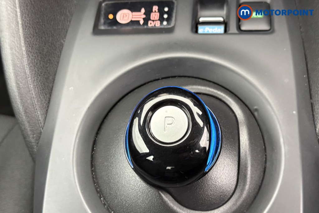 Nissan Leaf Acenta Automatic Electric Hatchback - Stock Number (1563823) - 10th supplementary image