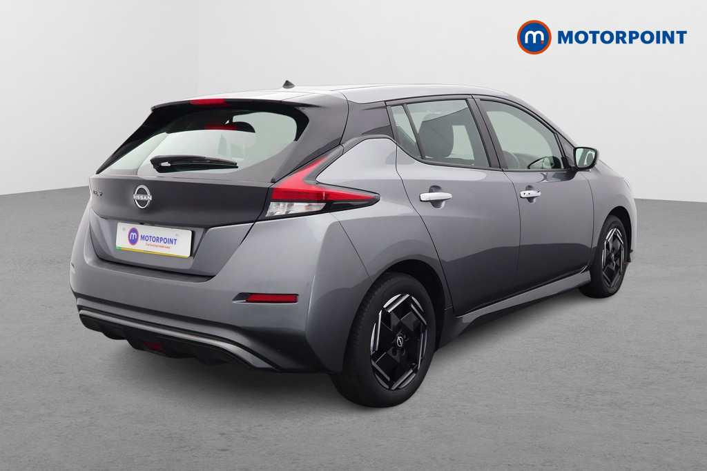 Nissan Leaf Acenta Automatic Electric Hatchback - Stock Number (1563823) - Drivers side rear corner