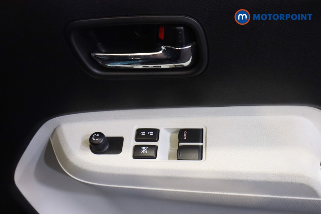 Suzuki Ignis Sz-T Manual Petrol SUV - Stock Number (1564192) - 8th supplementary image