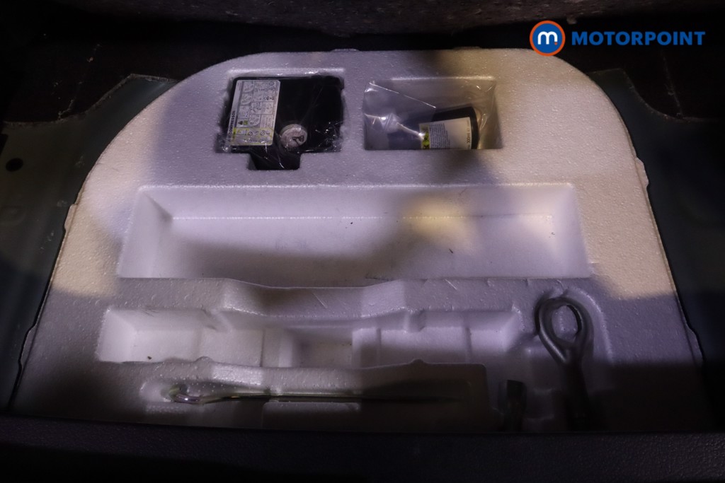 Suzuki Ignis Sz-T Manual Petrol SUV - Stock Number (1564192) - 15th supplementary image