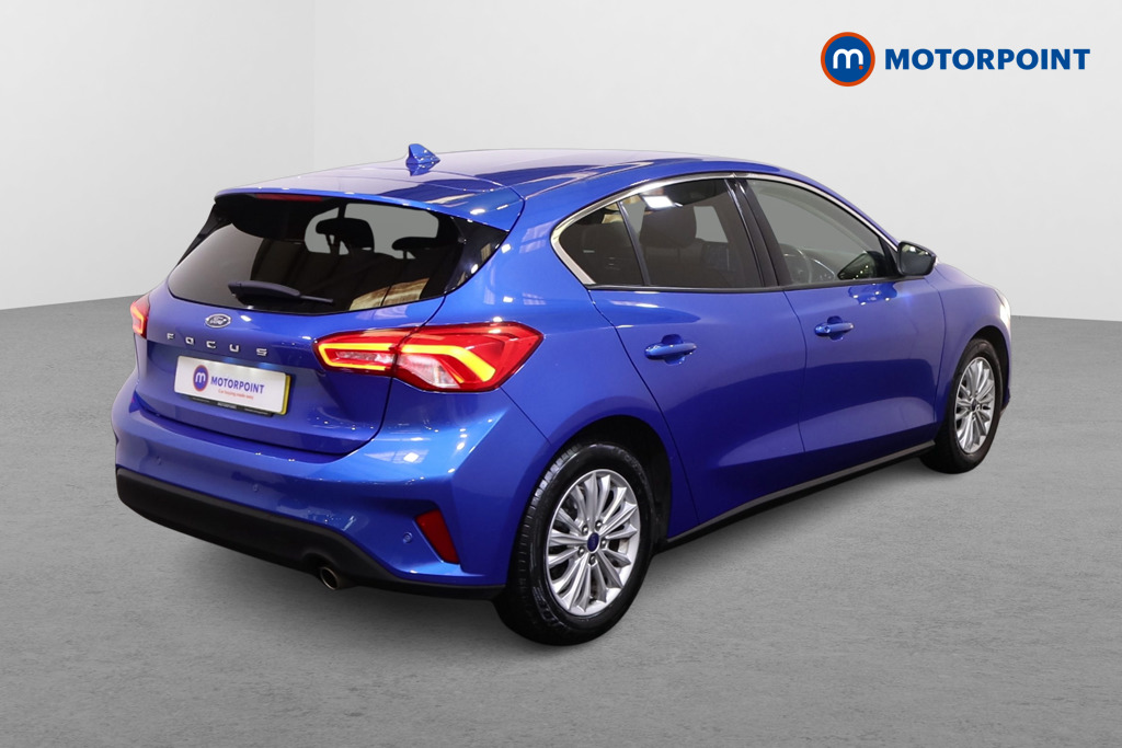 Ford Focus Titanium Manual Petrol Hatchback - Stock Number (1564318) - Drivers side rear corner