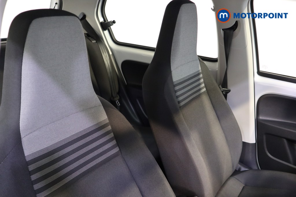 Volkswagen UP Move Up Manual Petrol Hatchback - Stock Number (1564358) - 7th supplementary image