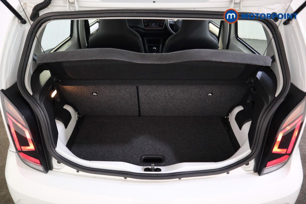 Volkswagen UP Move Up Manual Petrol Hatchback - Stock Number (1564358) - 9th supplementary image