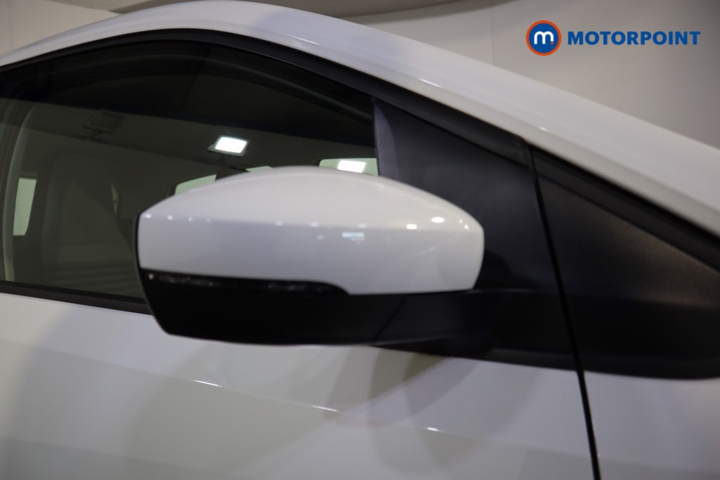 Volkswagen UP Move Up Manual Petrol Hatchback - Stock Number (1564358) - 15th supplementary image