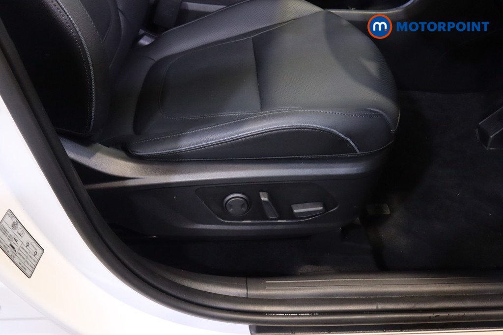 Hyundai Tucson Ultimate Automatic Petrol-Electric Hybrid SUV - Stock Number (1564573) - 12th supplementary image