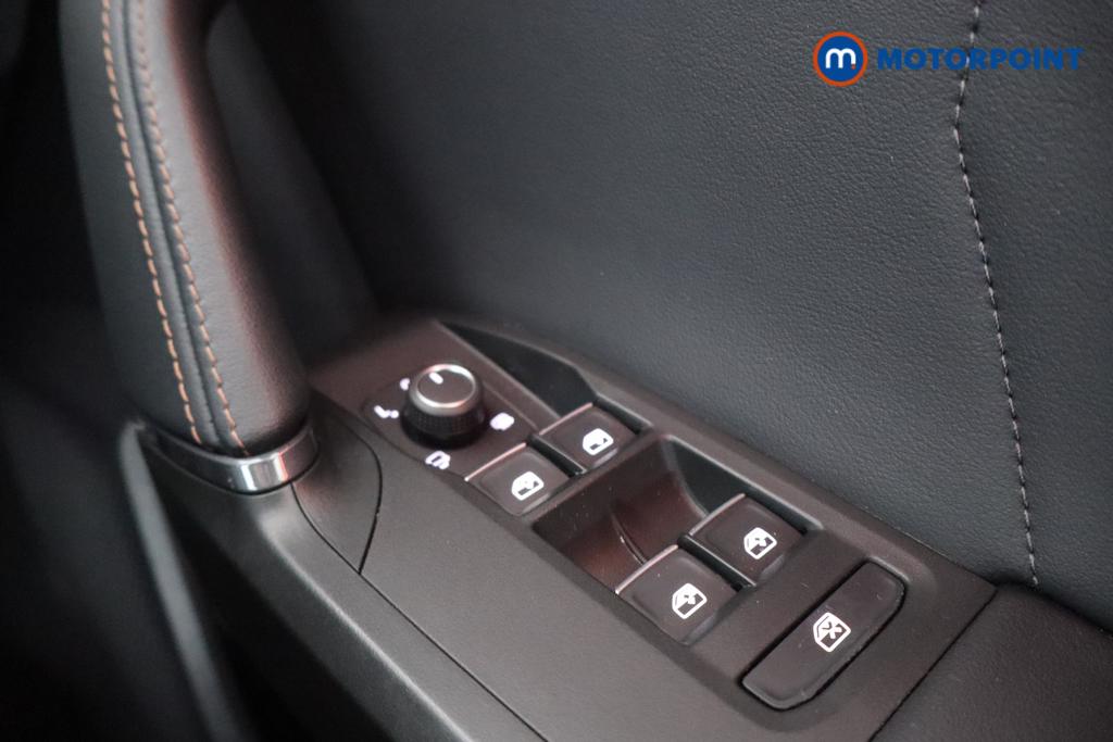 Cupra Leon VZ2 Automatic Petrol Plug-In Hybrid Estate - Stock Number (1564647) - 11th supplementary image