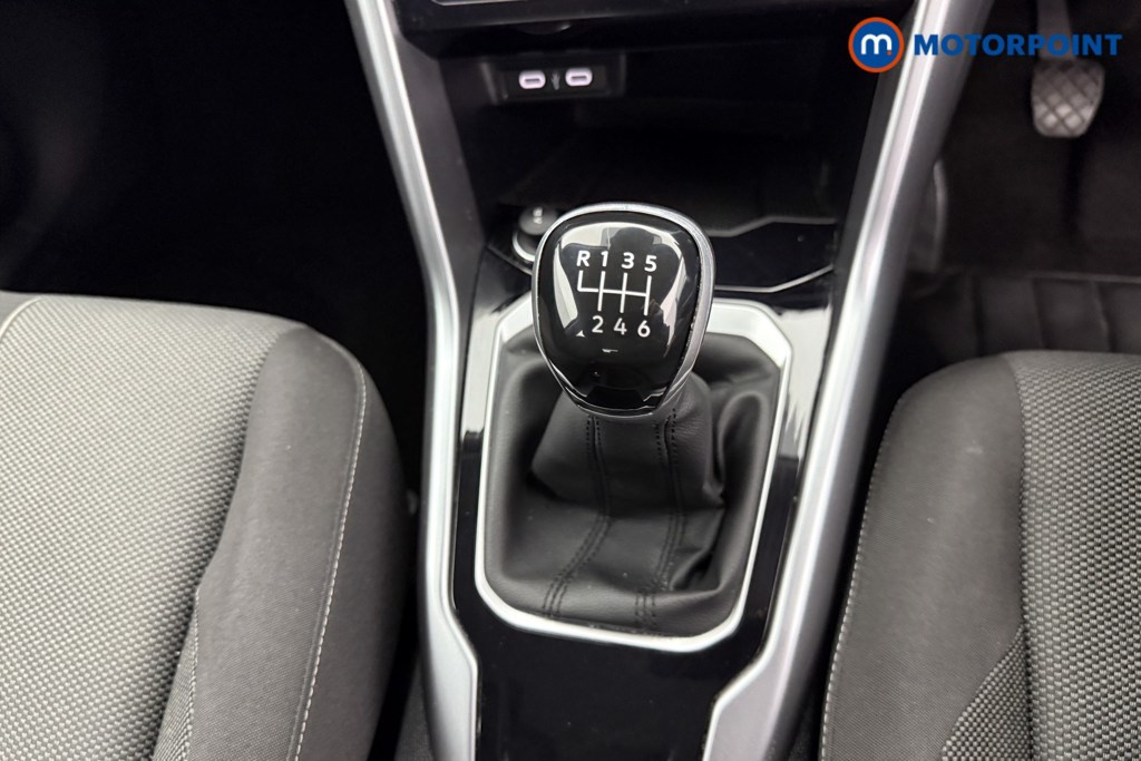 Volkswagen T-Roc Life Manual Petrol SUV - Stock Number (1564783) - 13th supplementary image
