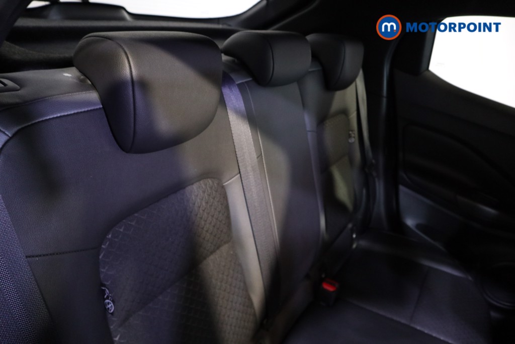 Nissan Juke N-Connecta Automatic Petrol SUV - Stock Number (1564952) - 12th supplementary image