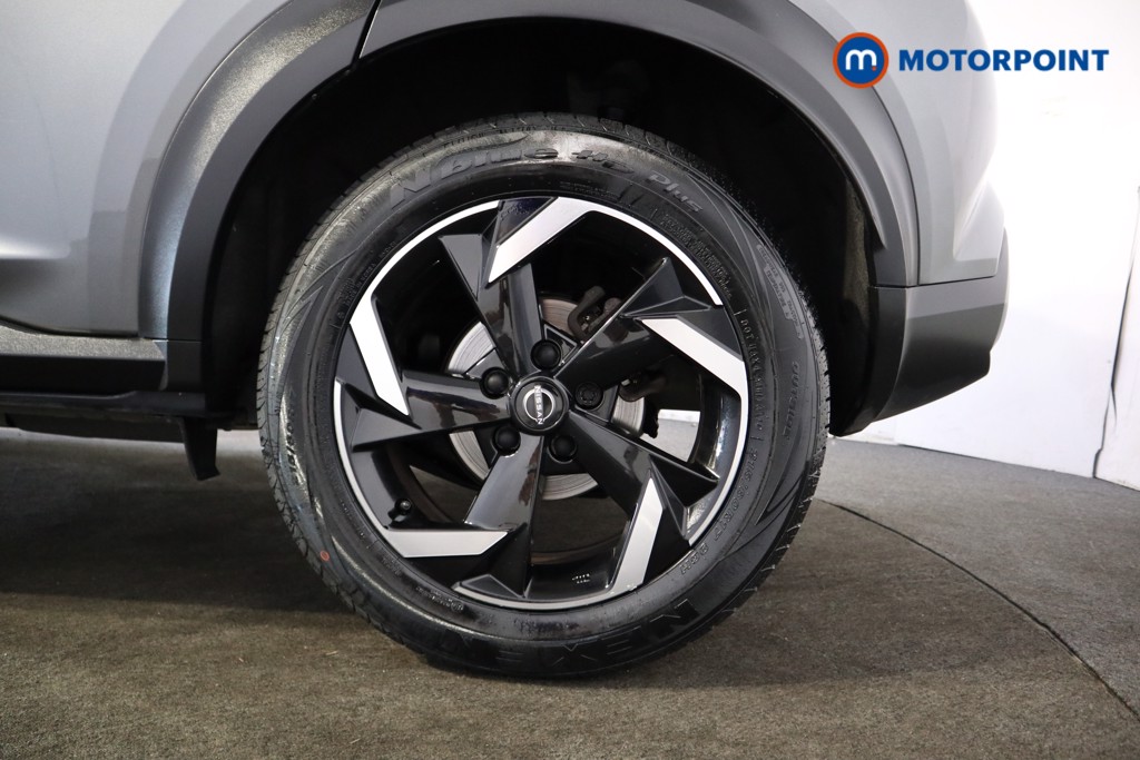 Nissan Juke N-Connecta Automatic Petrol SUV - Stock Number (1564959) - 17th supplementary image