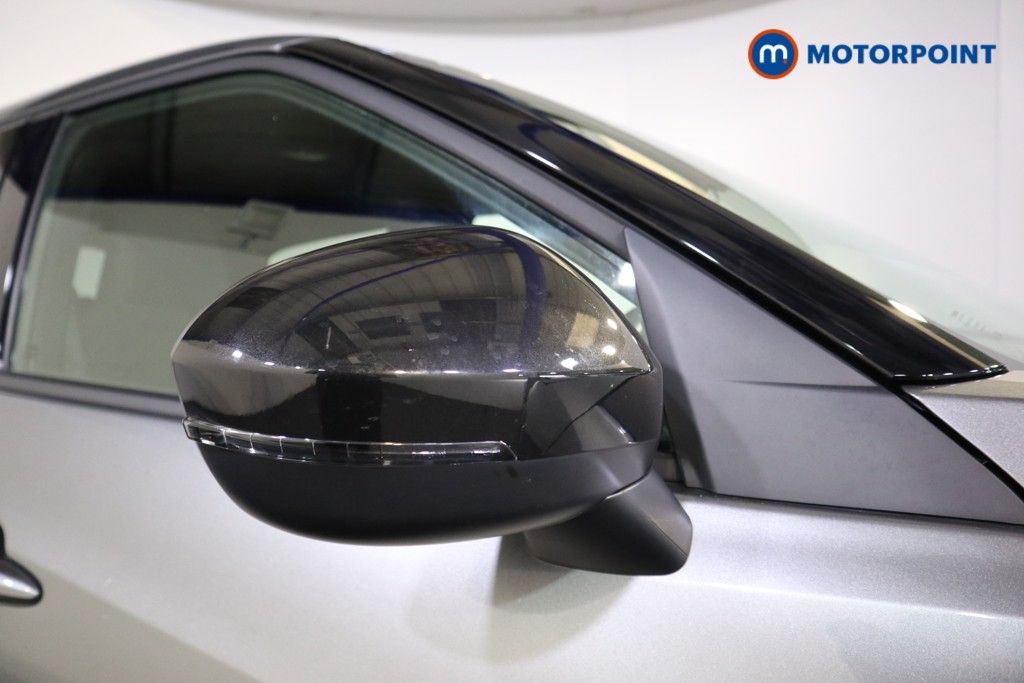 Nissan Juke N-Connecta Automatic Petrol SUV - Stock Number (1564959) - 20th supplementary image