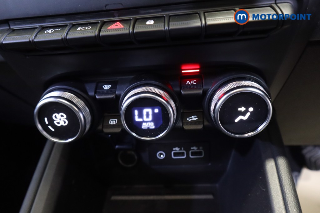 Renault Clio Evolution Manual Petrol Hatchback - Stock Number (1564976) - 5th supplementary image
