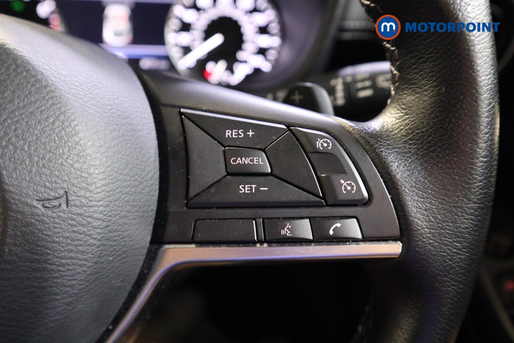 Nissan Juke N-Connecta Automatic Petrol SUV - Stock Number (1564998) - 5th supplementary image