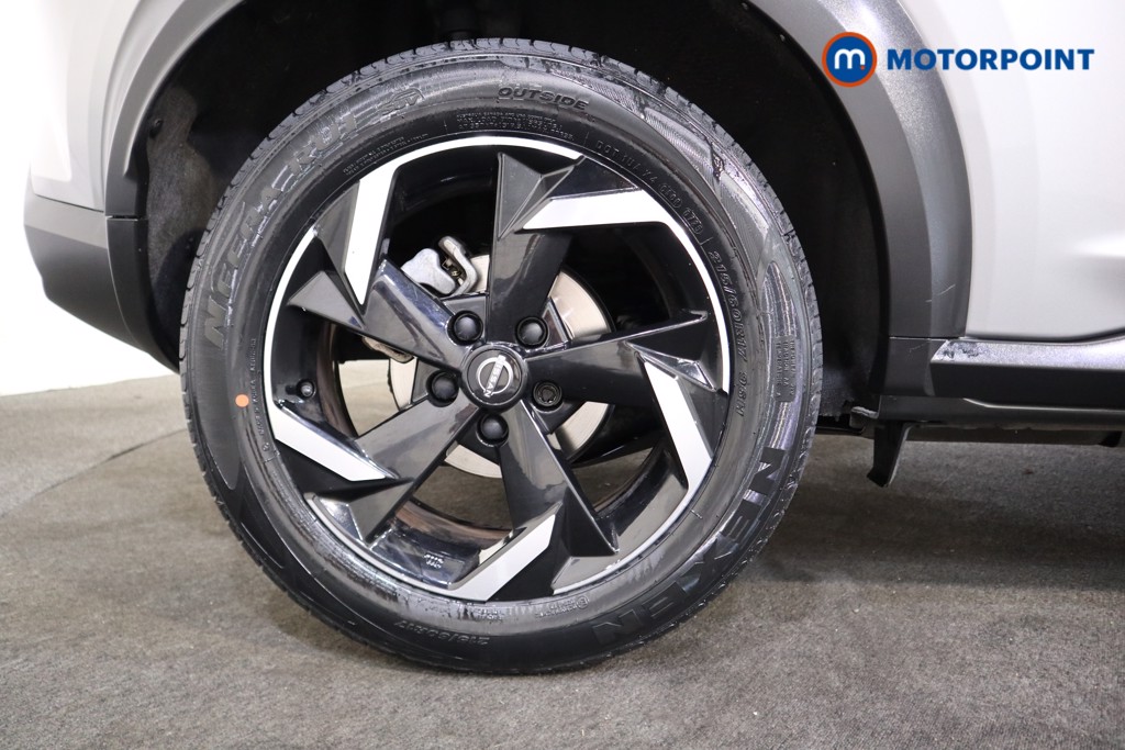 Nissan Juke N-Connecta Automatic Petrol SUV - Stock Number (1564998) - 14th supplementary image