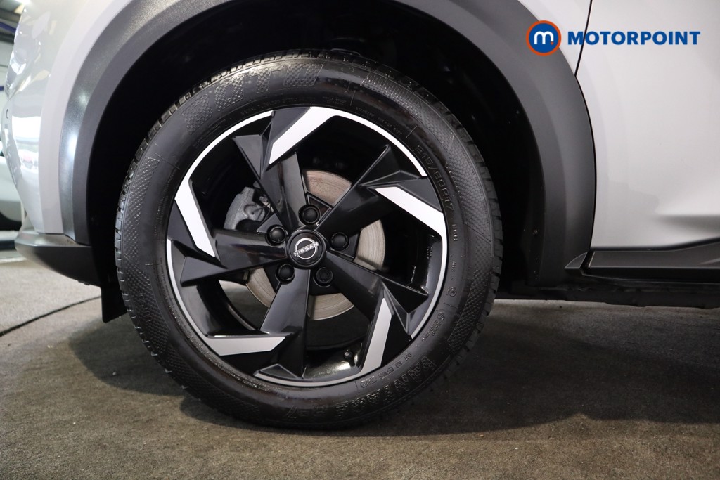 Nissan Juke N-Connecta Automatic Petrol SUV - Stock Number (1564998) - 16th supplementary image