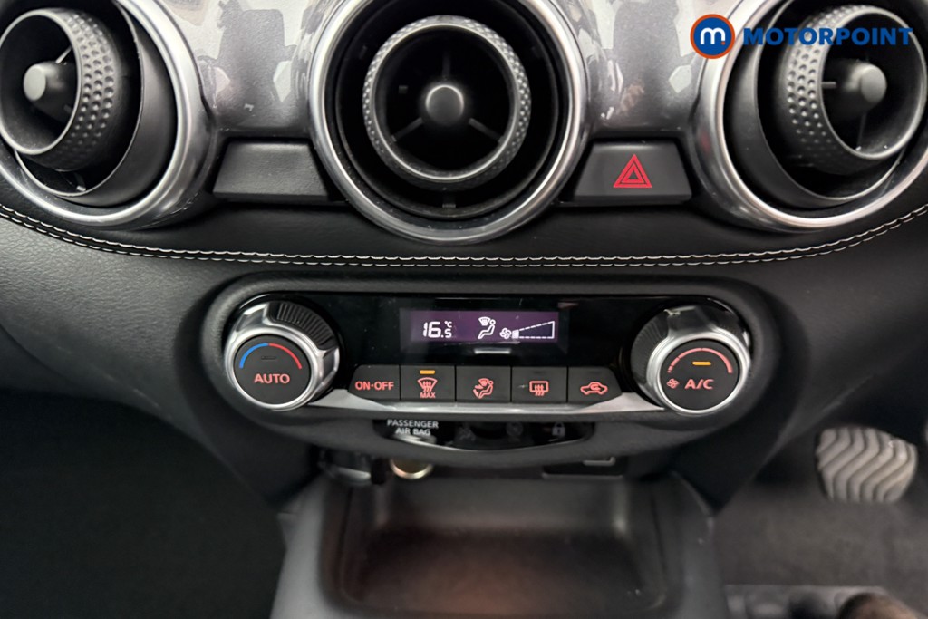 Nissan Juke N-Connecta Automatic Petrol SUV - Stock Number (1565005) - 12th supplementary image