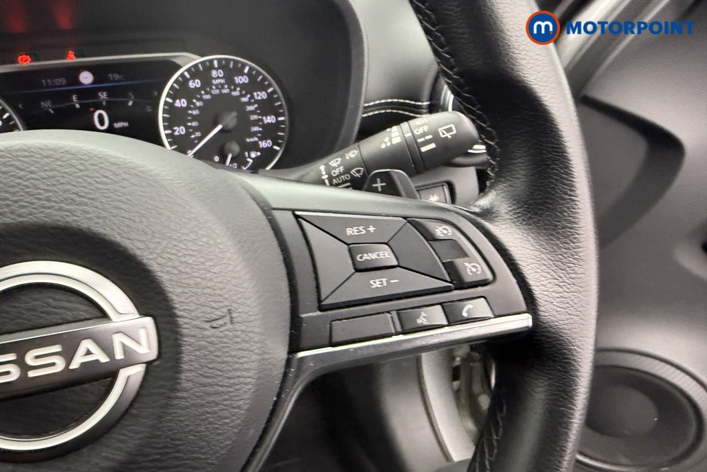 Nissan Juke N-Connecta Automatic Petrol SUV - Stock Number (1565005) - 15th supplementary image