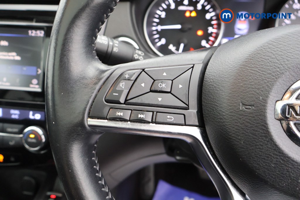 Nissan Qashqai Tekna Automatic Petrol SUV - Stock Number (1565013) - 2nd supplementary image