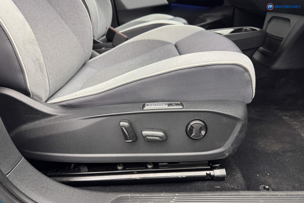 Volkswagen Id.3 Max Pro Automatic Electric Hatchback - Stock Number (1565102) - 16th supplementary image