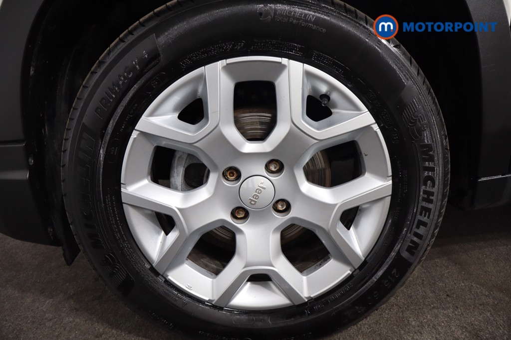 Jeep Avenger Altitude Manual Petrol SUV - Stock Number (1565115) - 11th supplementary image