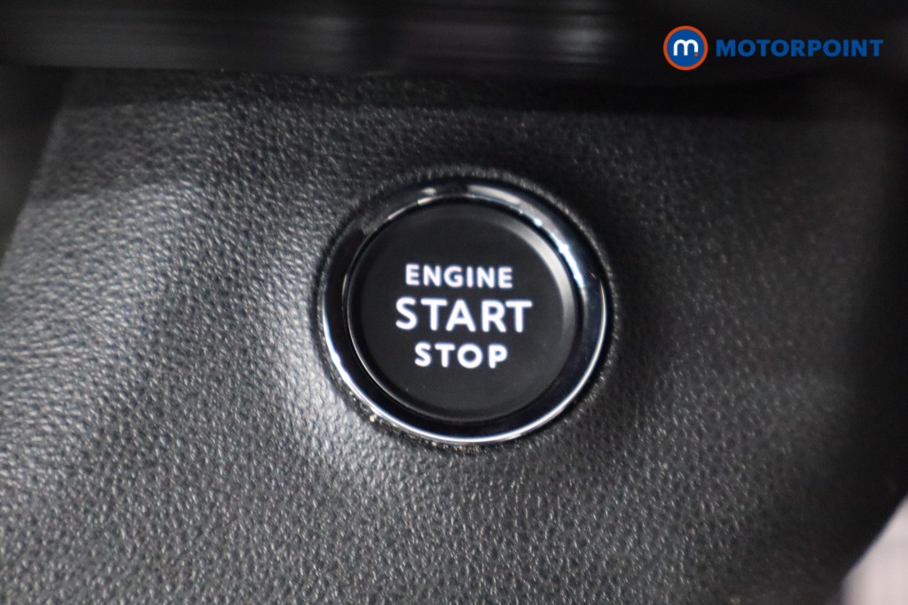 Jeep Avenger Altitude Manual Petrol SUV - Stock Number (1565115) - 13th supplementary image