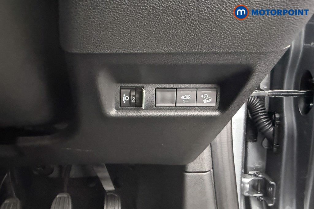 Jeep Avenger Altitude Manual Petrol SUV - Stock Number (1565126) - 13th supplementary image