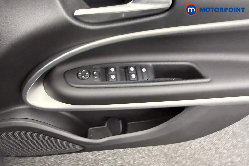 Jeep Avenger Altitude Manual Petrol SUV - Stock Number (1565126) - 14th supplementary image