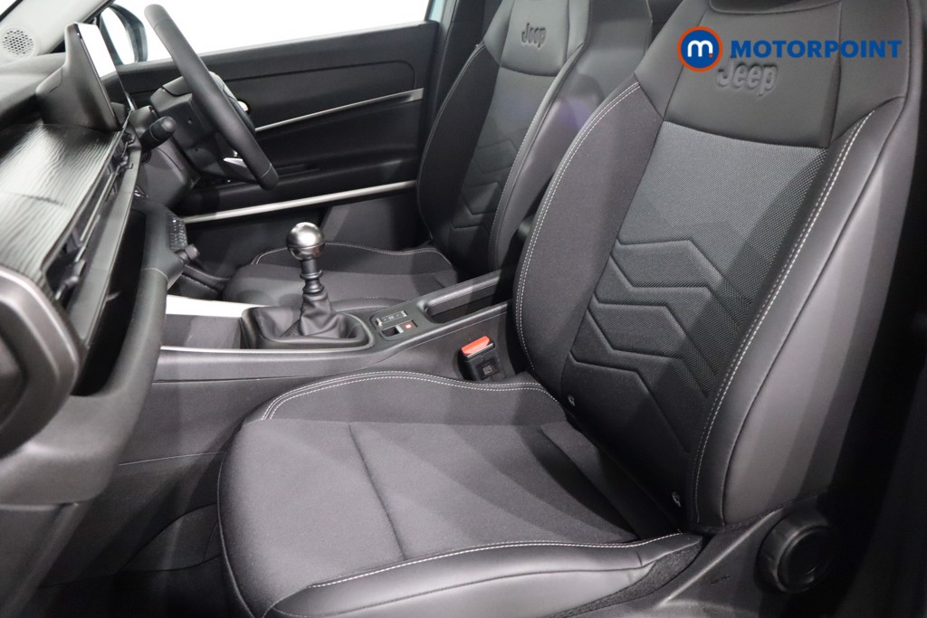 Jeep Avenger Altitude Manual Petrol SUV - Stock Number (1565127) - 4th supplementary image