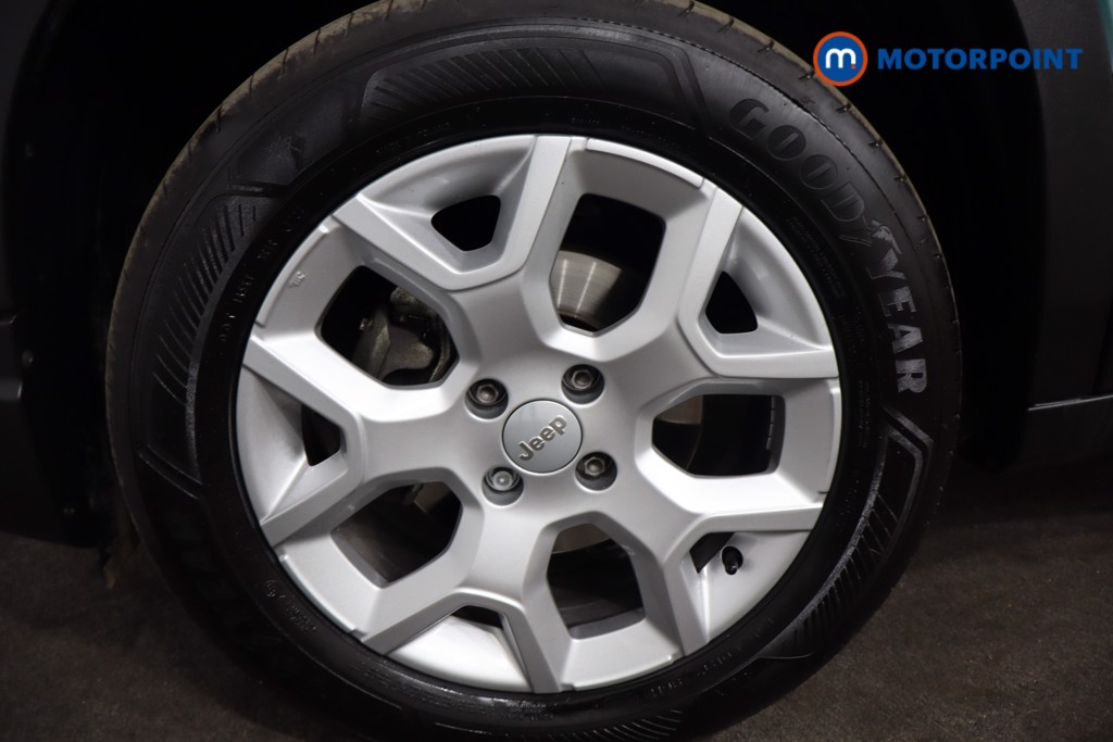Jeep Avenger Altitude Manual Petrol SUV - Stock Number (1565127) - 11th supplementary image