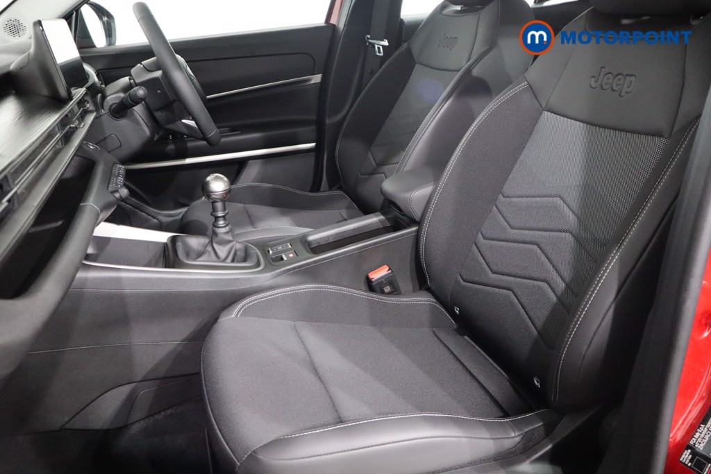 Jeep Avenger Altitude Manual Petrol SUV - Stock Number (1565141) - 4th supplementary image
