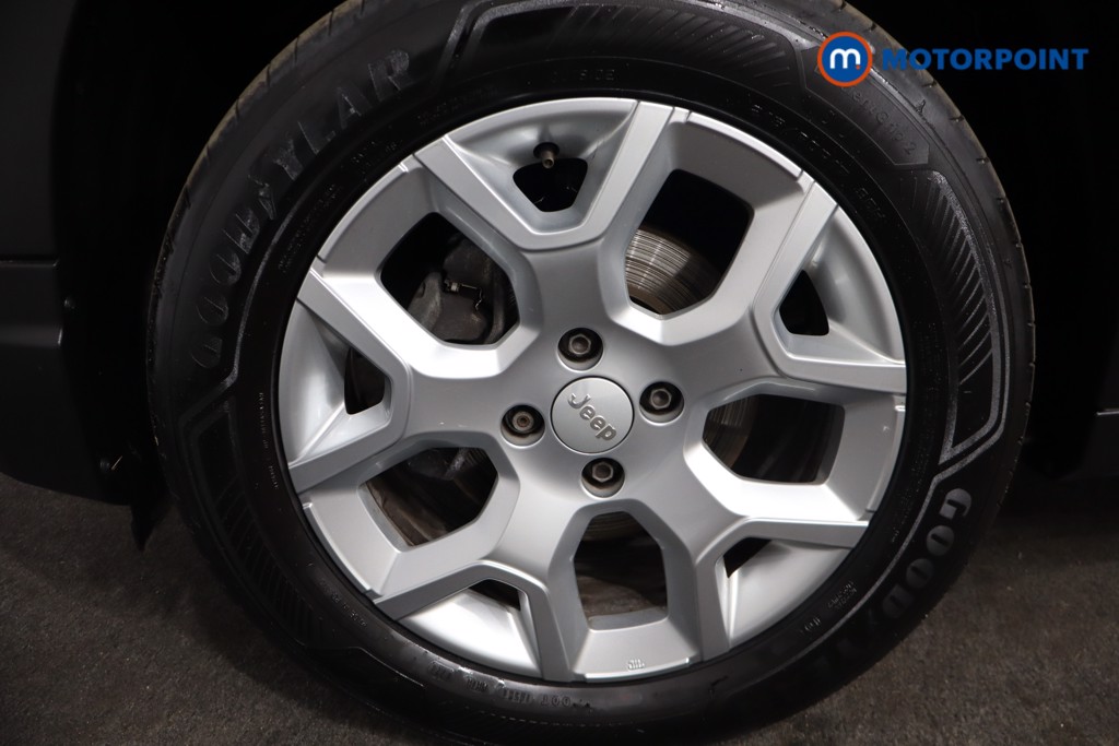Jeep Avenger Altitude Manual Petrol SUV - Stock Number (1565141) - 11th supplementary image
