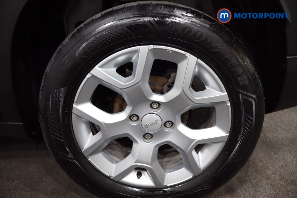 Jeep Avenger Altitude Manual Petrol SUV - Stock Number (1565141) - 12th supplementary image
