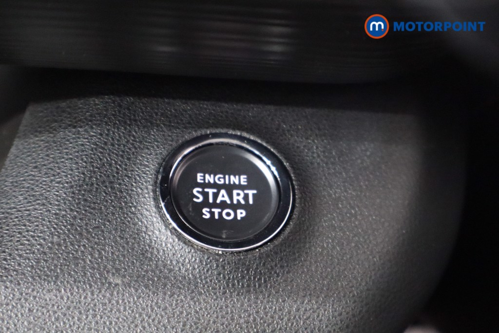 Jeep Avenger Altitude Manual Petrol SUV - Stock Number (1565141) - 13th supplementary image