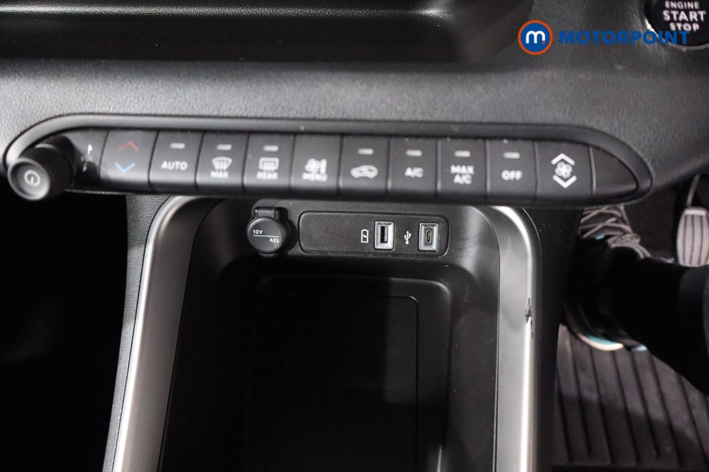 Jeep Avenger Altitude Manual Petrol SUV - Stock Number (1565141) - 16th supplementary image