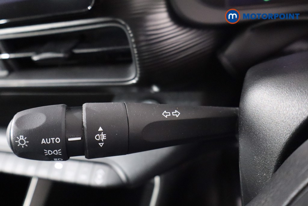 Jeep Avenger Altitude Manual Petrol SUV - Stock Number (1565141) - 19th supplementary image