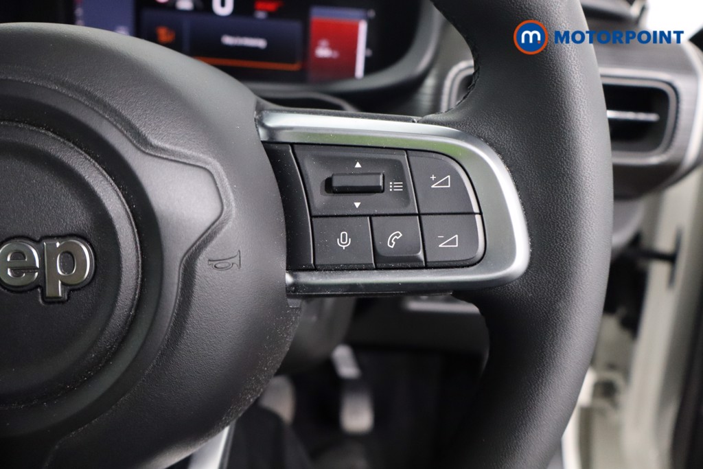 Jeep Avenger Altitude Manual Petrol SUV - Stock Number (1565148) - 8th supplementary image