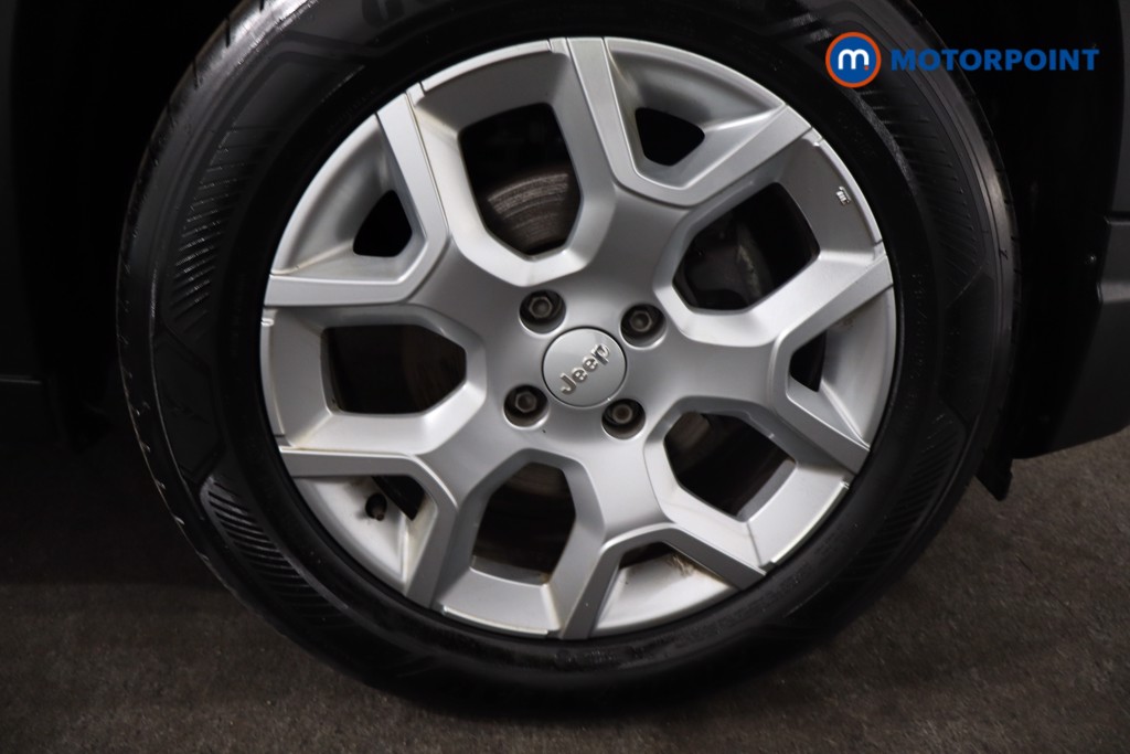 Jeep Avenger Altitude Manual Petrol SUV - Stock Number (1565148) - 10th supplementary image