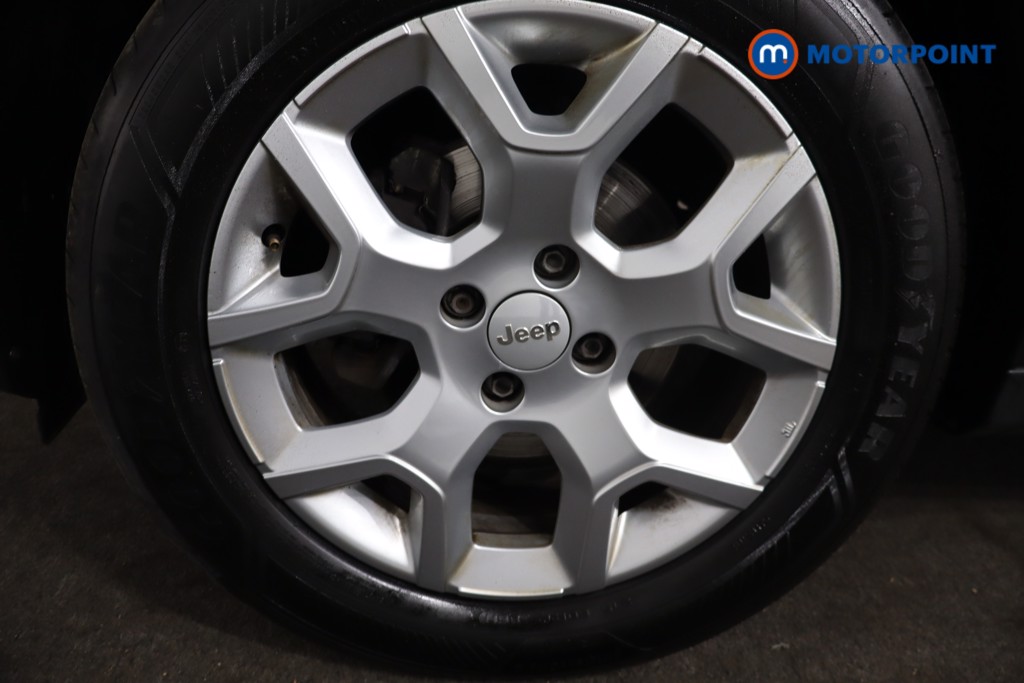 Jeep Avenger Altitude Manual Petrol SUV - Stock Number (1565148) - 11th supplementary image