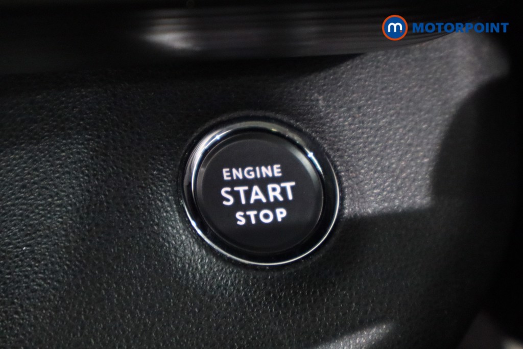 Jeep Avenger Altitude Manual Petrol SUV - Stock Number (1565148) - 15th supplementary image