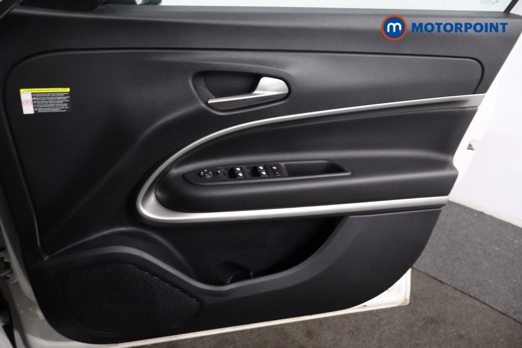 Jeep Avenger Altitude Manual Petrol SUV - Stock Number (1565148) - 23rd supplementary image