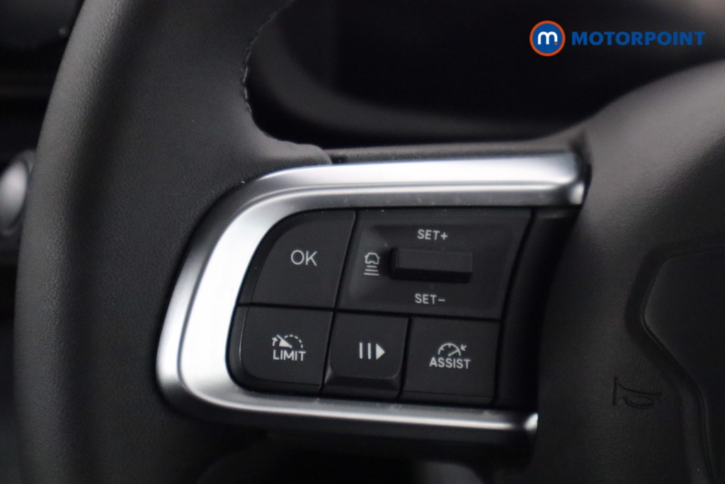 Jeep Avenger Altitude Manual Petrol SUV - Stock Number (1565163) - 7th supplementary image