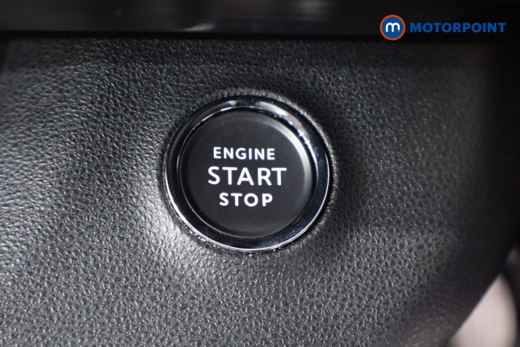 Jeep Avenger Altitude Manual Petrol SUV - Stock Number (1565163) - 13th supplementary image