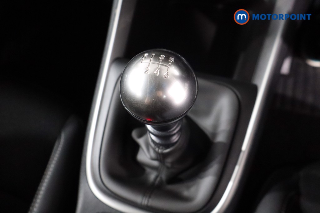 Jeep Avenger Altitude Manual Petrol SUV - Stock Number (1565163) - 14th supplementary image