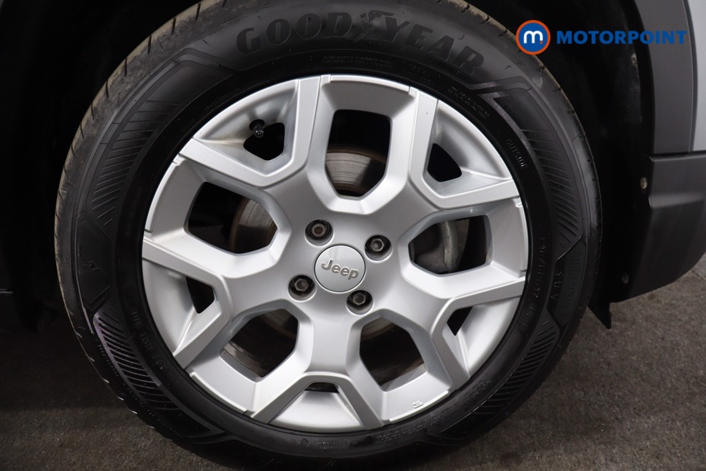 Jeep Avenger Altitude Manual Petrol SUV - Stock Number (1565175) - 10th supplementary image