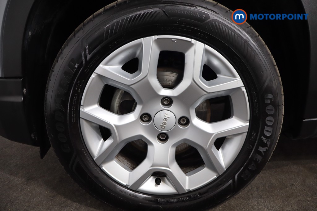 Jeep Avenger Altitude Manual Petrol SUV - Stock Number (1565175) - 11th supplementary image